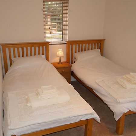 Clunton Clun Valley Lodges מראה חיצוני תמונה