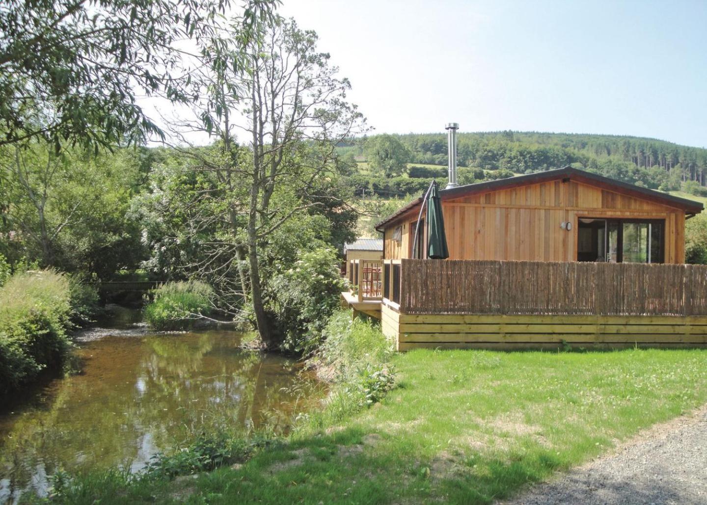 Clunton Clun Valley Lodges מראה חיצוני תמונה