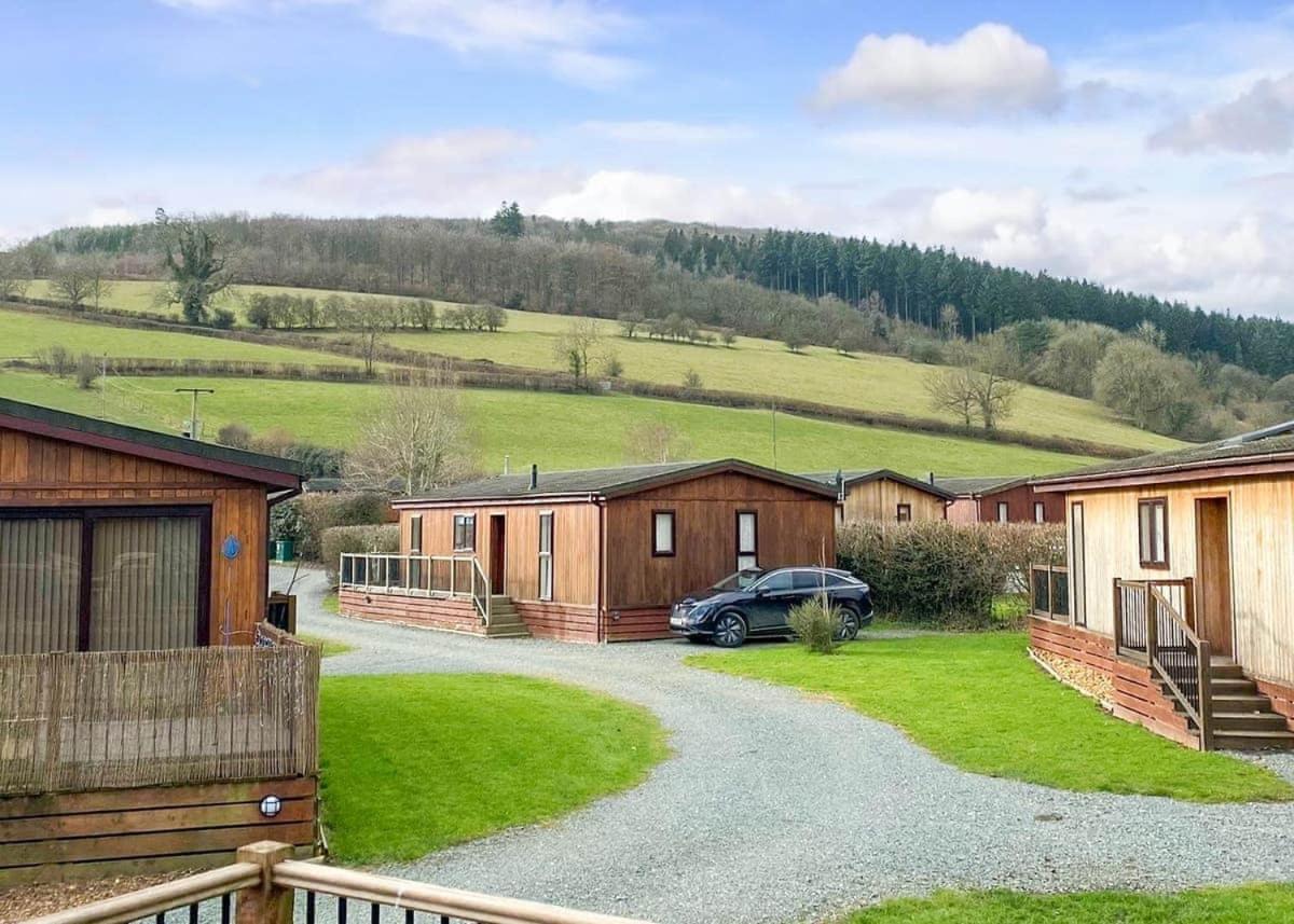 Clunton Clun Valley Lodges מראה חיצוני תמונה